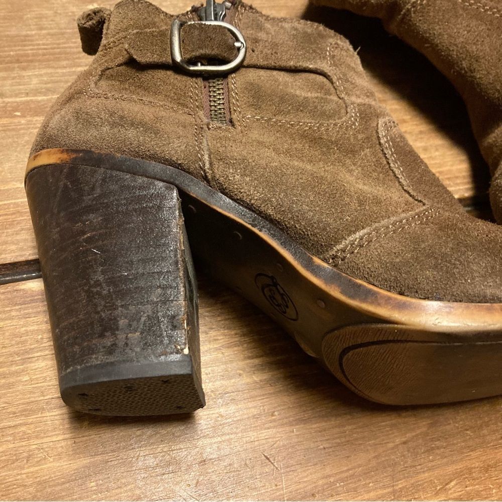 Lucky Brand Everalda Brown Suede Leather Boots Size 7 Ankle Booties High Heel - Picture 4 of 15
